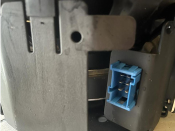 هيكل السيارة الخارجية - شاحنة MAN Blaupunkt Lautsprecher TGS TGX TGL TGM 81281026080: صور 3