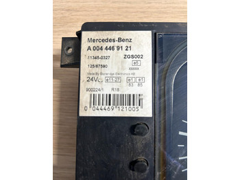 لوحة القيادة - شاحنة Mercedes Benz Econic Kombiinstrument / Tacho A0044469121: صور 3