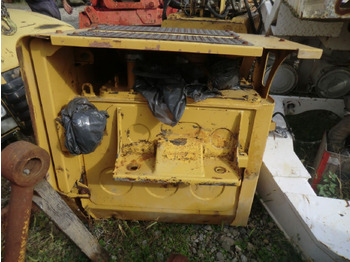 خزان هيدروليكي - آلات البناء Caterpillar 735 Serbatotio olio idraulico, completo di porta batterie, quadro elettrico.: صور 2