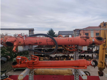 الاسطوانة الهيدروليكية HITACHI