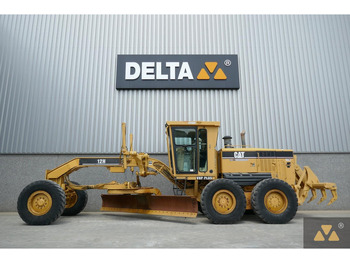 آلة تسوية الأرض CATERPILLAR 12H