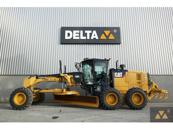آلة تسوية الأرض CATERPILLAR 12M3