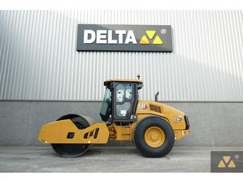 مدحلة CATERPILLAR