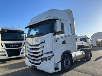 شاحنة جرار Iveco Stralis 460 Gas, 2 LNG-Tanks, Retarder, Leder: صور 2