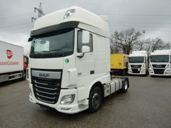 شاحنة جرار DAF XF 106 460