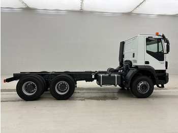 الشاسيه شاحنة جديد Iveco Trakker 380 - 6x4: صور 4
