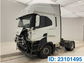 شاحنة جرار IVECO S-WAY