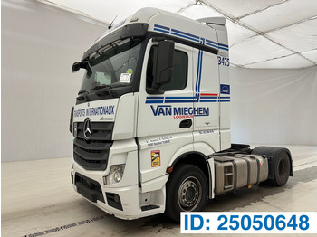 شاحنة جرار MERCEDES-BENZ Actros 1842