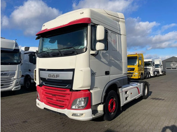 شاحنة جرار DAF XF 460