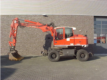 حفارة على عجلات TEREX