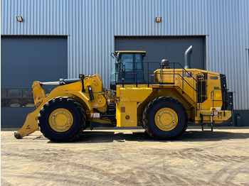 اللودر بعجل CATERPILLAR 988