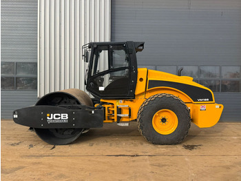 مدحلة JCB