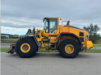 اللودر بعجل VOLVO L220H