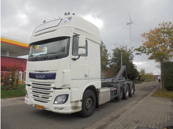 شاحنة ذات الخطاف DAF XF 106 510