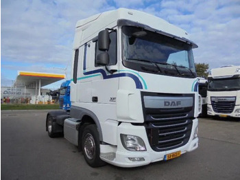 شاحنة جرار DAF XF 440: صور 3