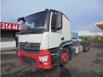 الشاسيه شاحنة MERCEDES-BENZ Actros