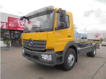 الشاسيه شاحنة MERCEDES-BENZ Atego