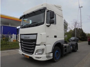 شاحنة جرار DAF XF