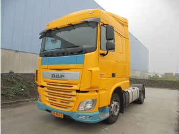شاحنة جرار DAF XF 440