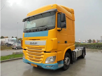 شاحنة جرار DAF XF 440