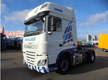 شاحنة جرار DAF XF 460