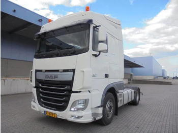 شاحنة جرار DAF XF 460