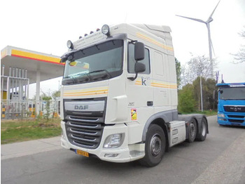 شاحنة جرار DAF XF