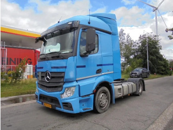شاحنة جرار MERCEDES-BENZ Actros 1842