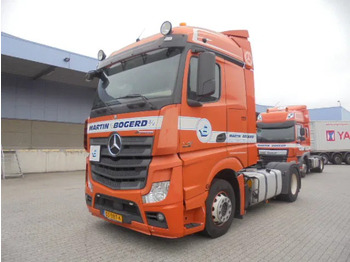 شاحنة جرار MERCEDES-BENZ Actros 1842