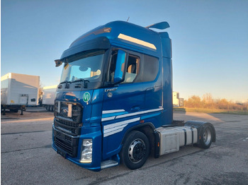 شاحنة جرار FORD