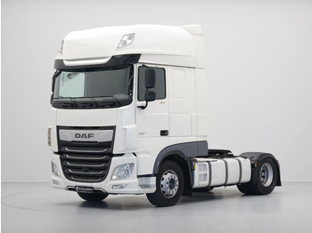 شاحنة جرار DAF XF 480