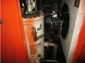 ضاغط الهواء INGERSOLL RAND