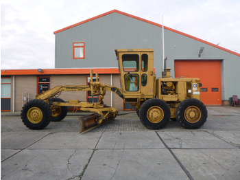 آلة تسوية الأرض CATERPILLAR 120G