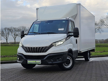 الشاحنات الصغيرة صندوق مغلق IVECO Daily