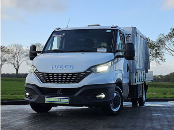 الشاحنات الصغيرة المسطحة IVECO Daily 35c18