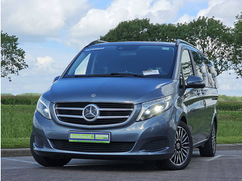 صغيرة MERCEDES-BENZ