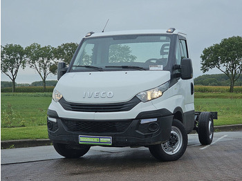 الشاحنات الصغيرة IVECO Daily 35s12