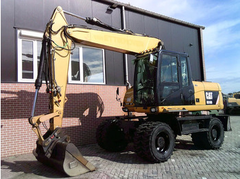 حفارة على عجلات CATERPILLAR M316D