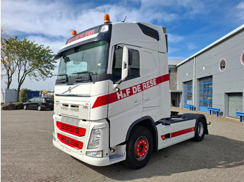 شاحنة جرار VOLVO FH