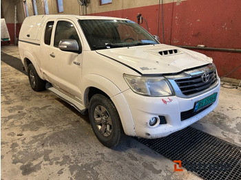 سيارة TOYOTA Hilux