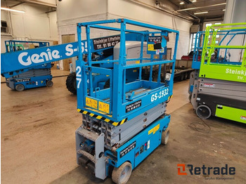 آلات البناء GENIE