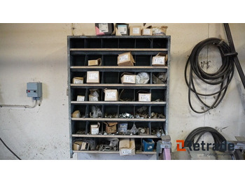 معدات صناعية