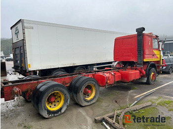 تأجير  Veteranlastbil SCANIA R142H 6x2 chassi Veteranlastbil SCANIA R142H 6x2 chassi: صور 4
