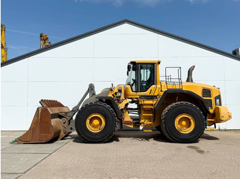 اللودر بعجل VOLVO L220G