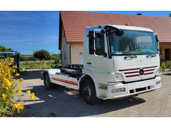 شاحنات قابلة للفك شاحنة MERCEDES-BENZ Atego