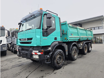 قلابات IVECO Trakker