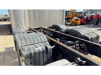 الشاسيه شاحنة MAN TGA 26.460 6X2 chassis - lifitng axle: صور 5