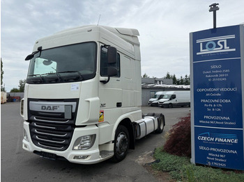 شاحنة جرار DAF XF 460
