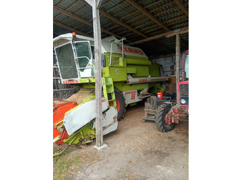 آلة حصاد CLAAS Dominator 96