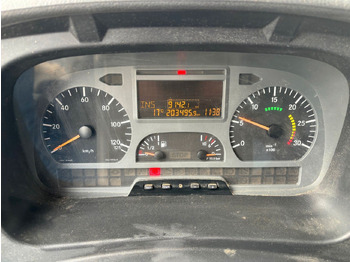 الشاحنات الصغيرة صندوق مغلق Mercedes-Benz Atego 818 Kurze Radstand Blattfederung: صور 4 الشاحنات الصغيرة صندوق مغلق Mercedes-Benz Atego 818 Kurze Radstand Blattfederung: صور 4